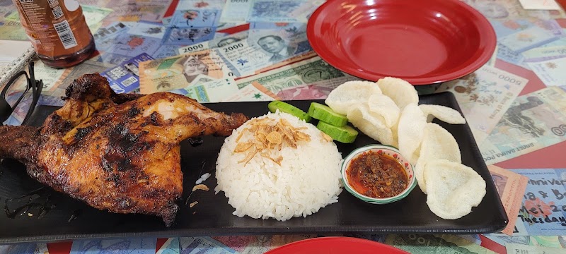 Siti Sarah Halal Food