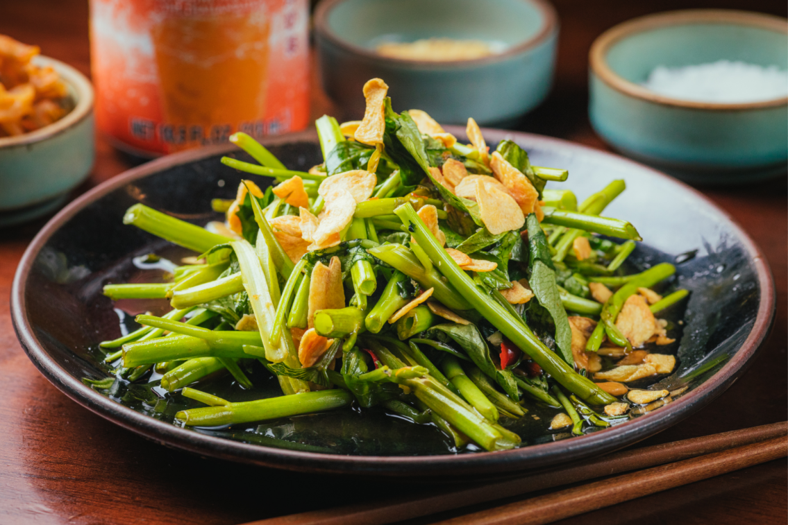 Stir-fried morning glory with garlic chips