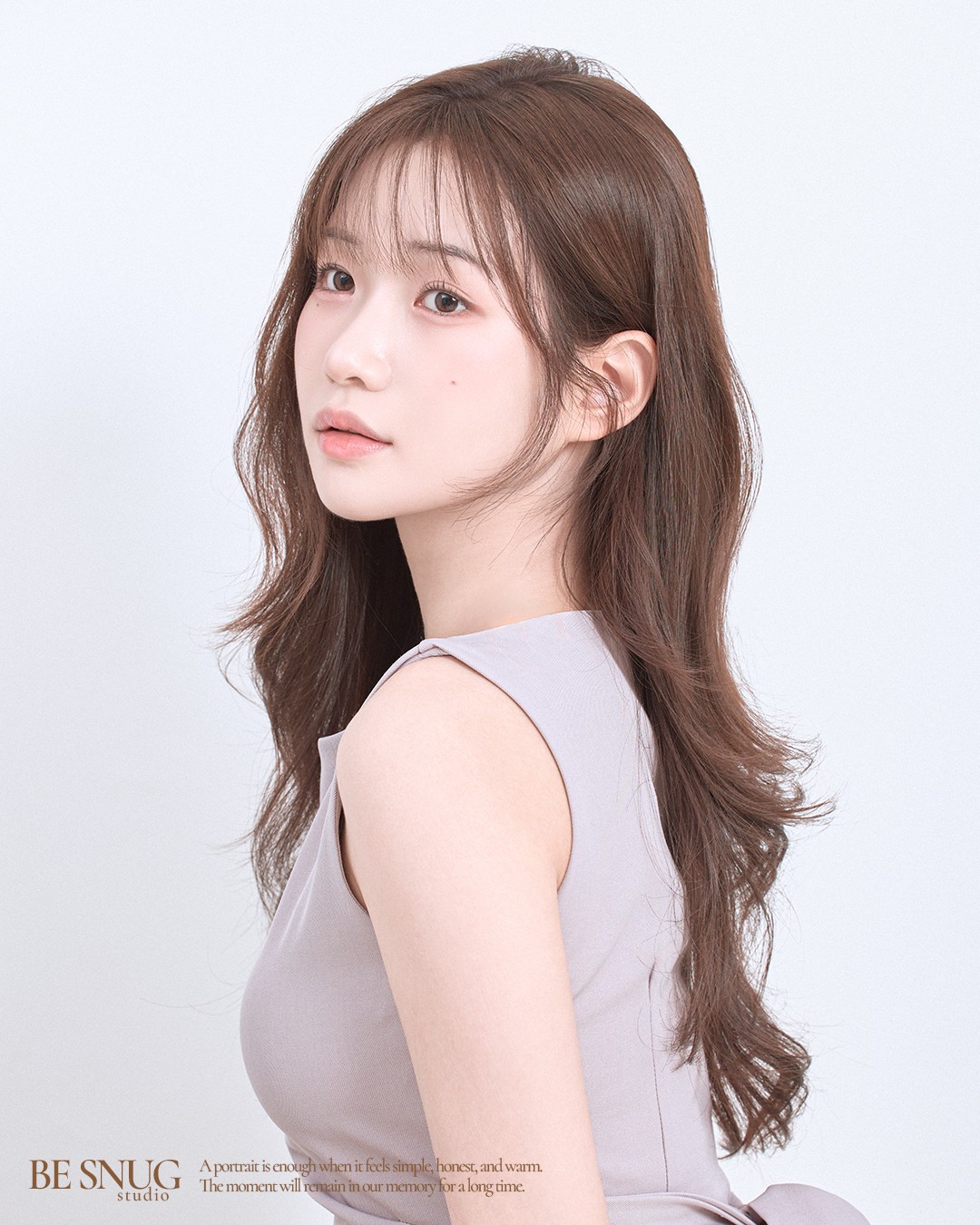 Soft lit profile photo