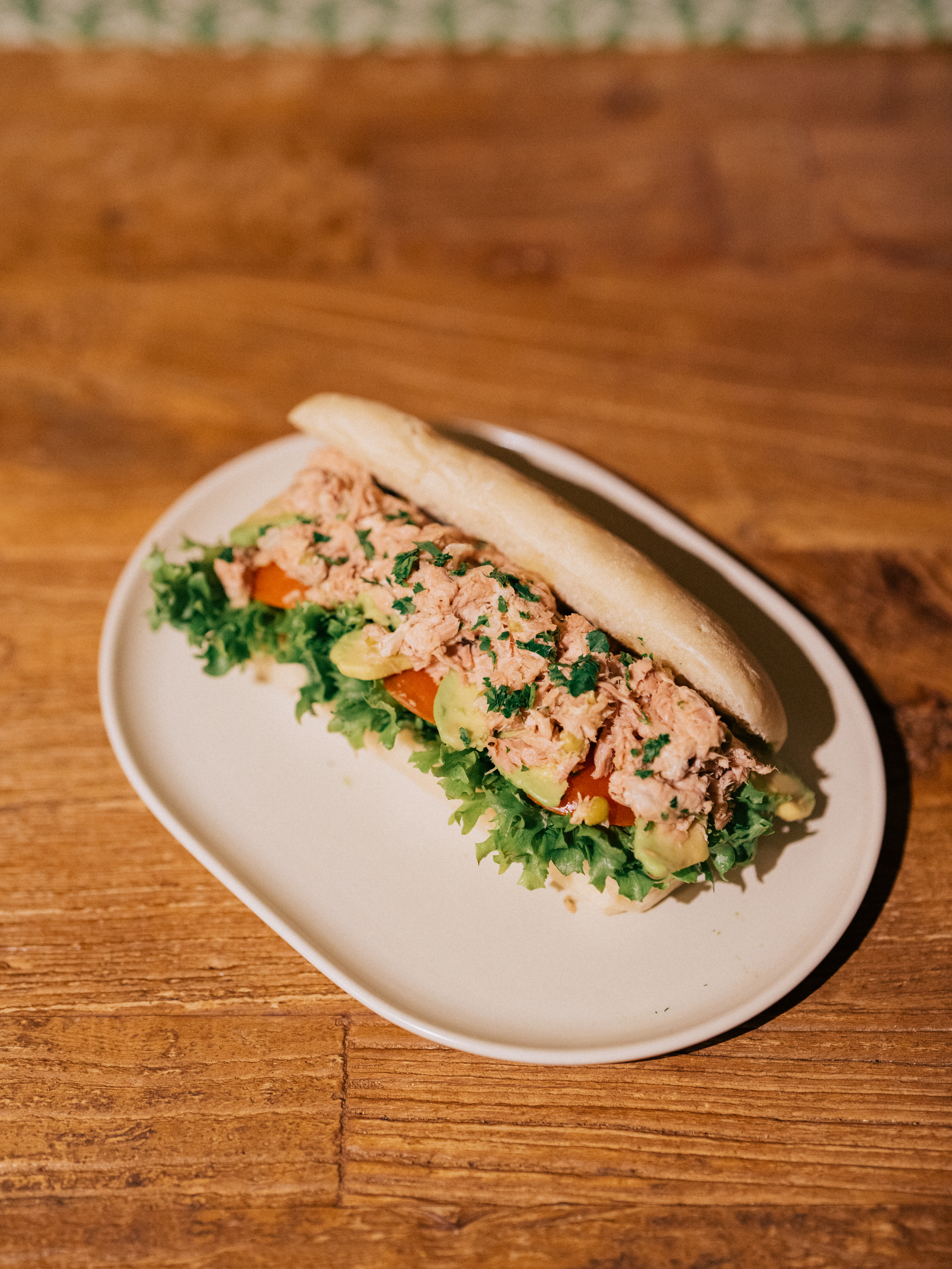 Fresh tuna sandwich with avocado
