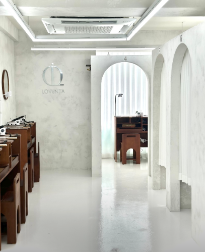 White arched workshop hallway at Loventa Suwon Haenggung